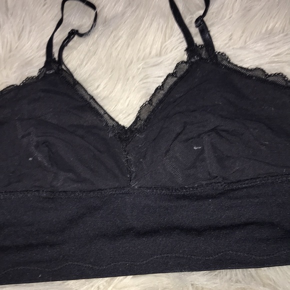 Women- V Neck Elegant Black Lace Crop Bralette | XS - Picture 11 of 13